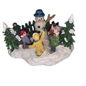 Cobblestone Corners Snowman Scene Miniature 2004